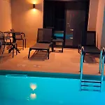 Aelia Luxury & Pool