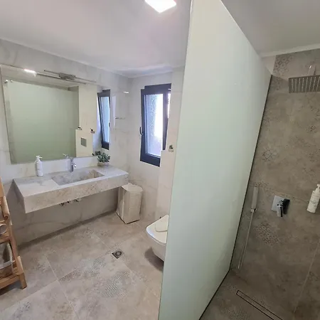 Aelia Luxury & Pool Ξενοδοχείο με διαμερίσματα