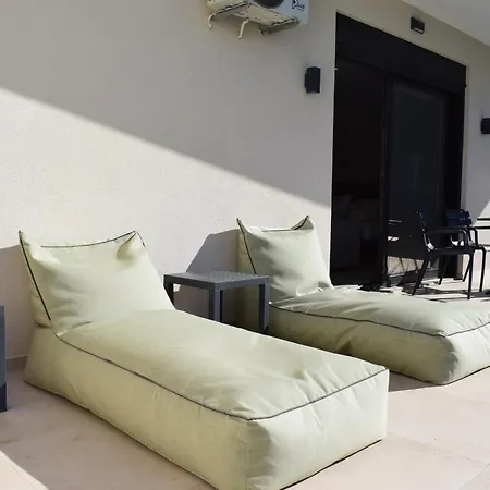 Aelia Luxury & Pool * Skafidia