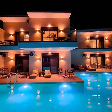 Aelia Luxury & Pool Aparthotel *