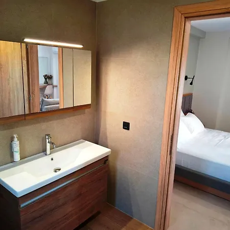 Aparthotel Aelia Luxury & Pool