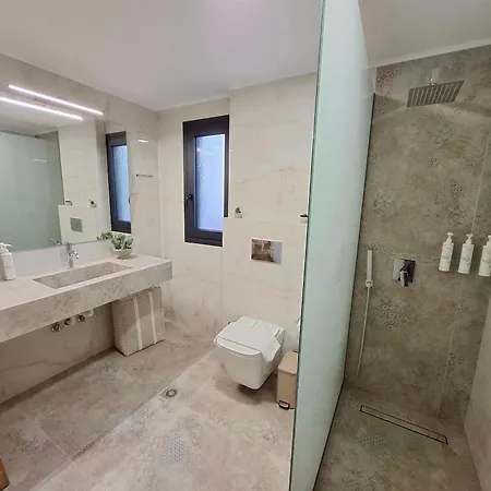 Aelia Luxury & Pool Lejlighedshotel *