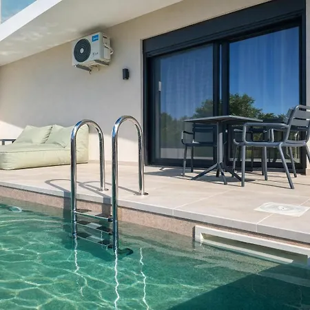 Aparthotel Aelia Luxury & Pool Skafidia