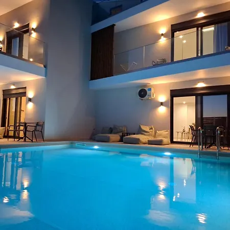 Aelia Luxury & Pool * Skafidia
