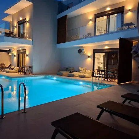Aelia Luxury & Pool Skafidia