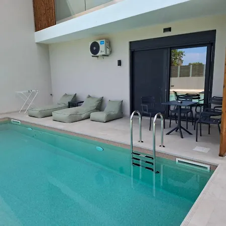 Apartahotel Aelia Luxury & Pool Skafidia