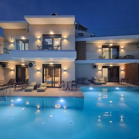 Aelia Luxury & Pool