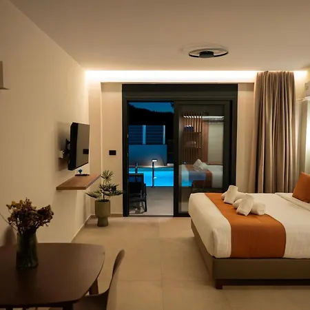 Aelia Luxury & Pool Aparthotel *
