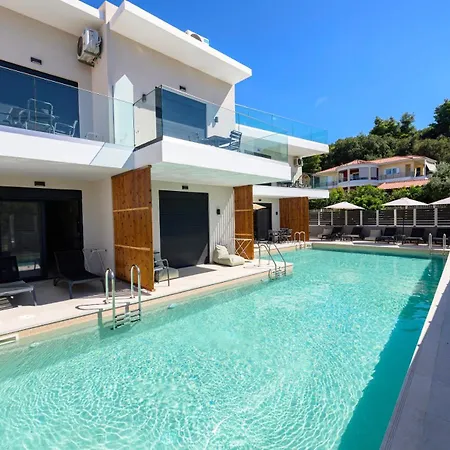 Aelia Luxury & Pool Skafidia