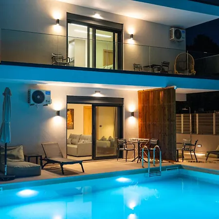 Aelia Luxury & Pool Aparthotel