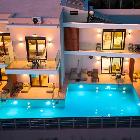 Aelia Luxury & Pool * Skafidia
