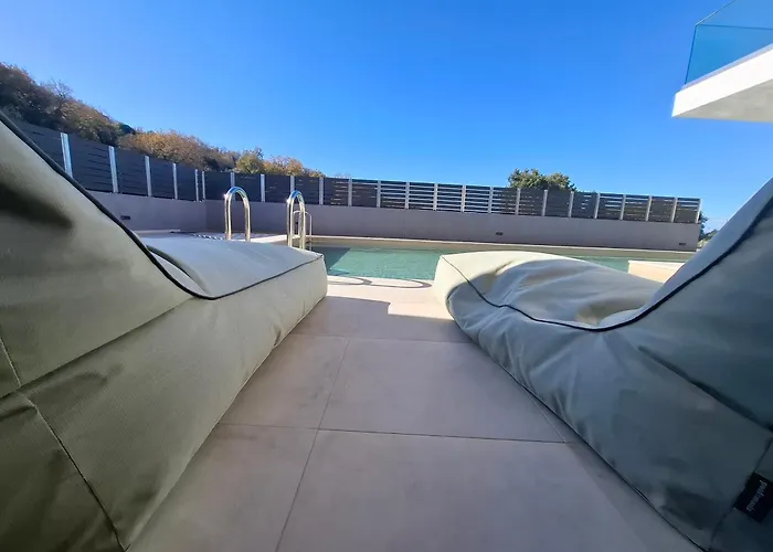 Apartmanhotel Aelia Luxury & Pool Szkafidiá