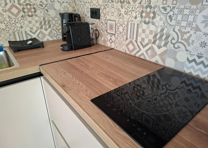 Ξενοδοχείο με διαμερίσματα Aelia Luxury & Pool Σκαφιδιά