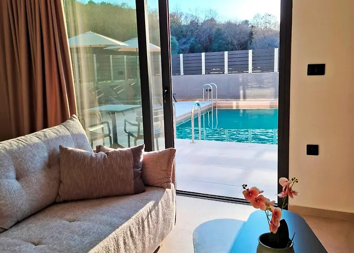 Aparthotel Aelia Luxury & Pool *