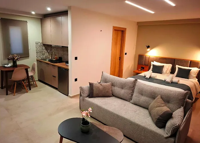 Aelia Luxury & Pool Aparthotel Skafidia