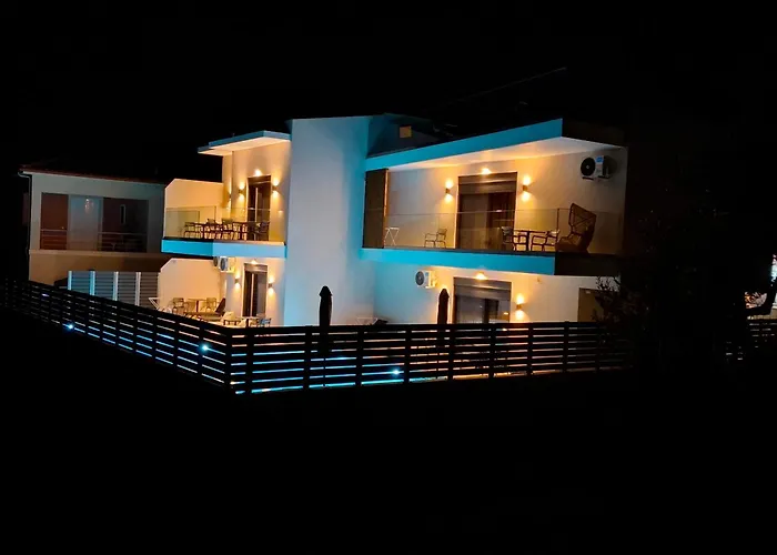 Aelia Luxury & Pool
